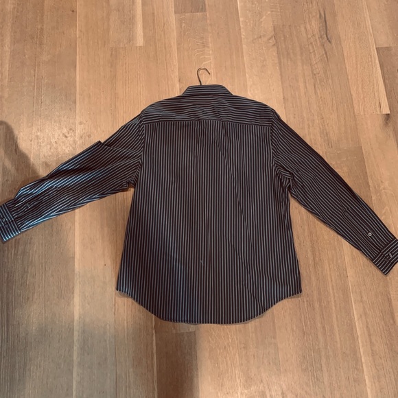 Perry Ellis button down - Picture 2 of 3